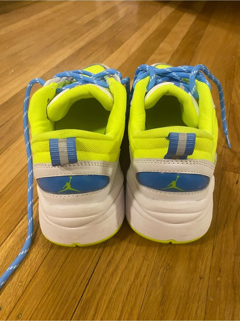 NEW Air Jordan Trunner O/S Yellow & Blue